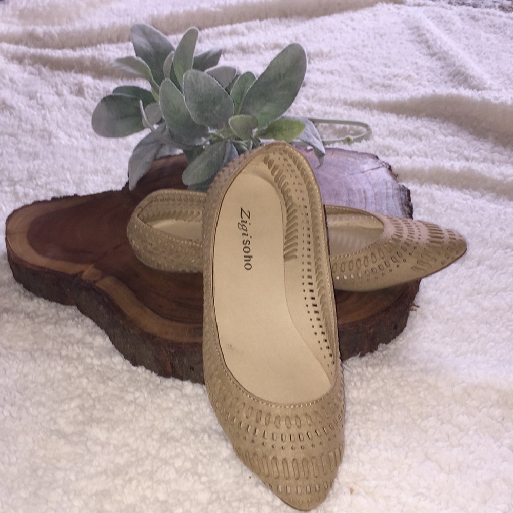 Zigisoho suede flats. Size 7